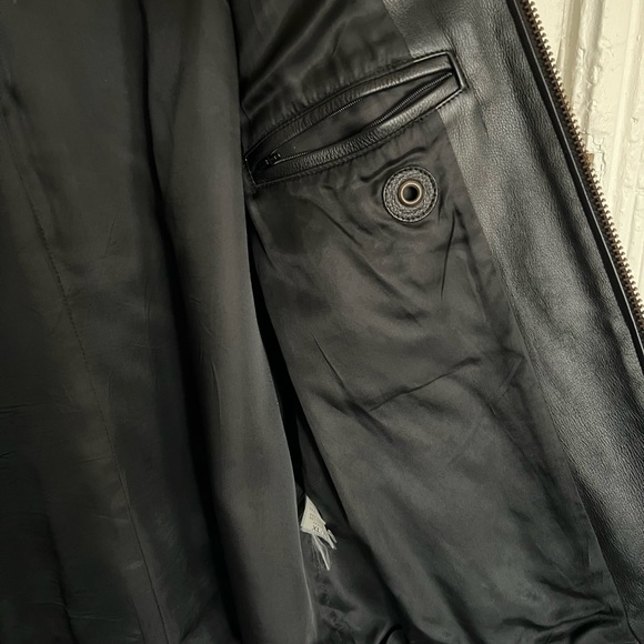 Roots leather jacket. Made from thick cowhide, and brass/steel hardware. - Picture 5 of 9